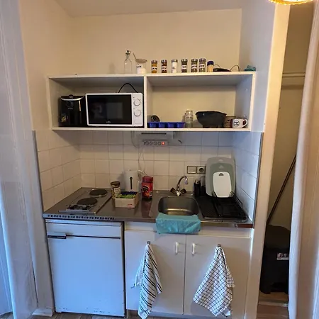 Climatise Avec Parking Securisee