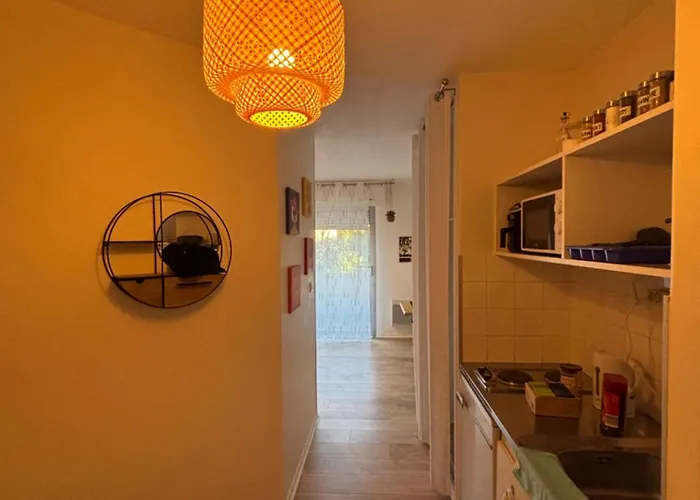 Climatise Avec Parking Securisee Апартаменты